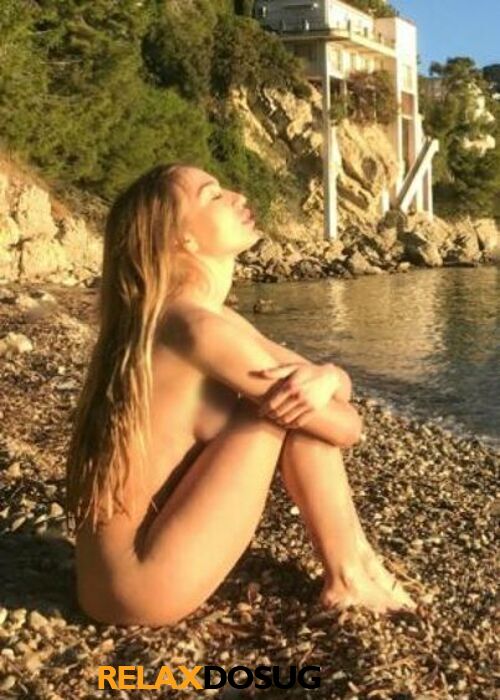  Нина