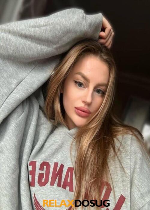  Ева