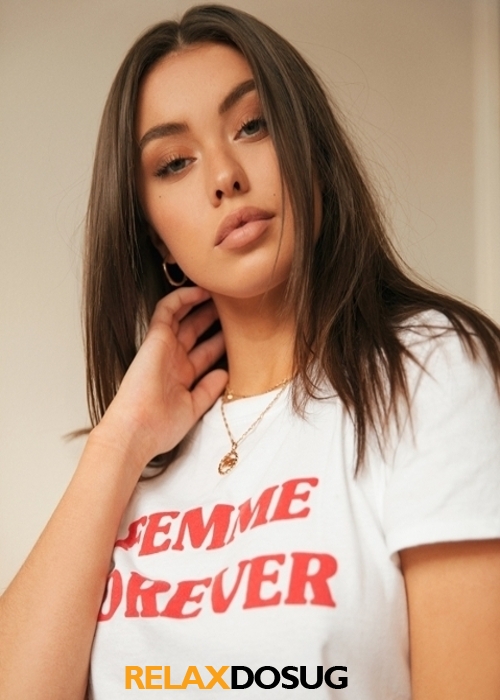  Алина и Света