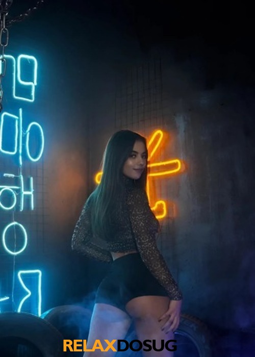  Анна