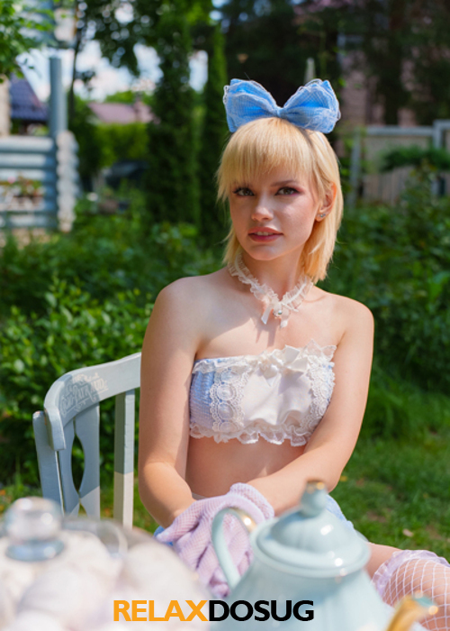  Елена