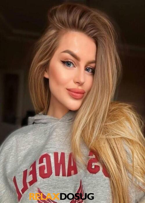  Ева